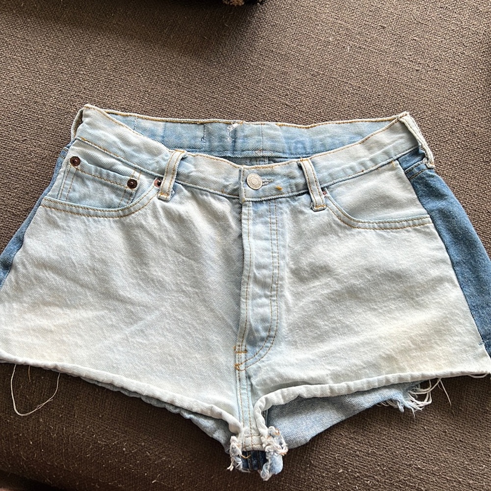 Re/Done shorts size 25 🌟🍒